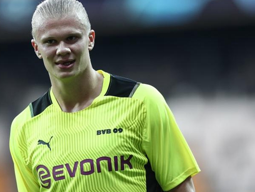 伊拉克vs阿联酋首发：卡里姆、谢尔在列，卢卡斯先发（伊拉克对阵阿联酋首发公布：卡里姆、谢尔在列，卢卡斯首发登场）