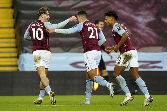 亚冠生死局：柔佛主场狂攻碾压上海海港 中超冠军背水一战太难了（亚冠生死战：柔佛主场火力全开压制海港，中超冠军背水反击难上加难）