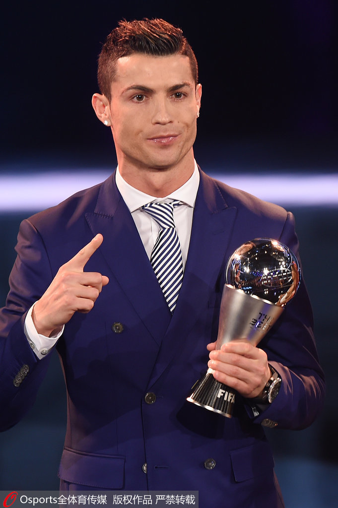 压力来了！阿森纳1-2遭绝杀优势只剩2分，双中卫缺席问题太大