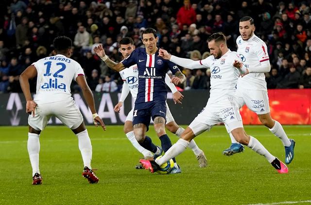 欧冠半场：马尤鲁失良机，巴黎暂0-0毕尔巴鄂竞技（欧冠半场：马尤鲁错失良机，巴黎与毕尔巴鄂竞技暂时0-0）