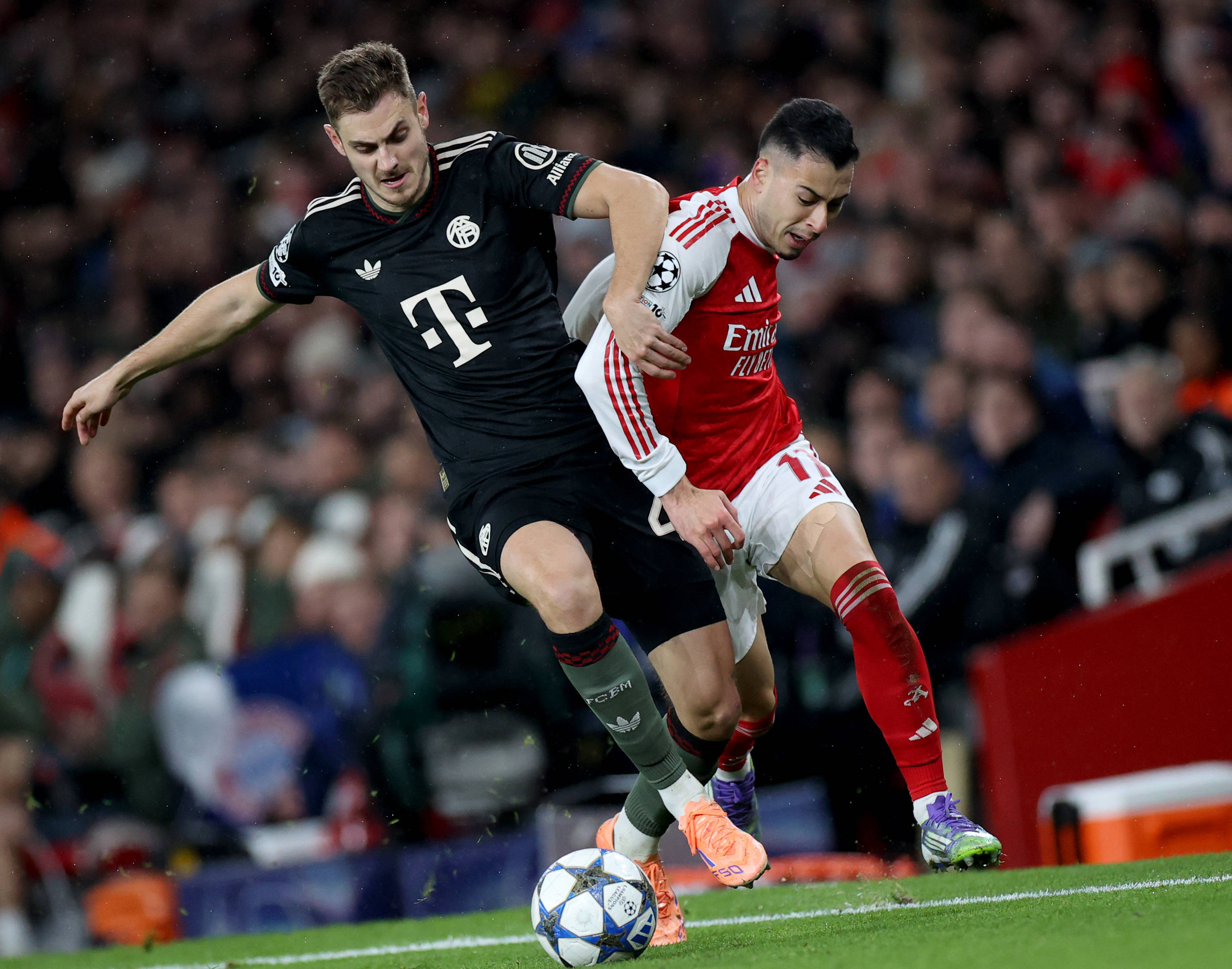 中超球队锁定两名外援目标，谈判进入深入阶段