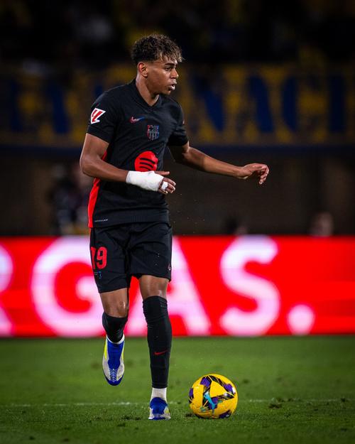 阿莫林：德利赫特、梅努无法出战纽卡；不可能完全取代B费（阿莫林：德利赫特、梅努缺席战纽卡；无人能完全接替B费）