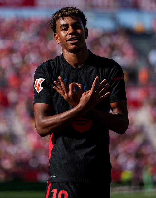 空接之城重聚！保罗更新社媒，晒出与格里芬、小乔丹视频通话