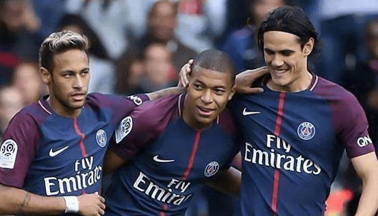 足球比赛中哪些动作最易受伤？