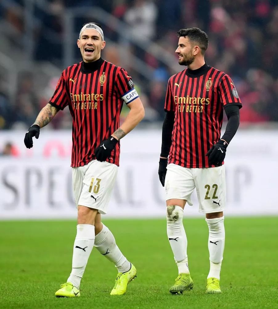 2025／26赛季英超：阿森纳4-1热刺，英超榜首在北伦敦德比到此一游（2025／26英超：阿森纳4-1热刺，榜首之旅打卡北伦敦德比）