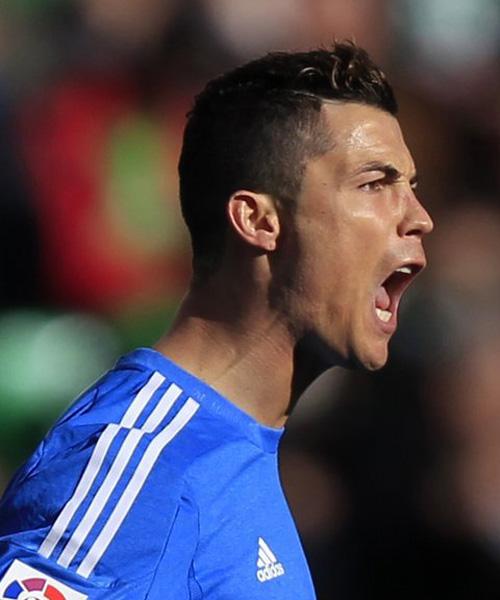 0-2！阿森纳或崩盘，切尔西爆冷，搅乱英超，曼城渔翁得利，冠军有变